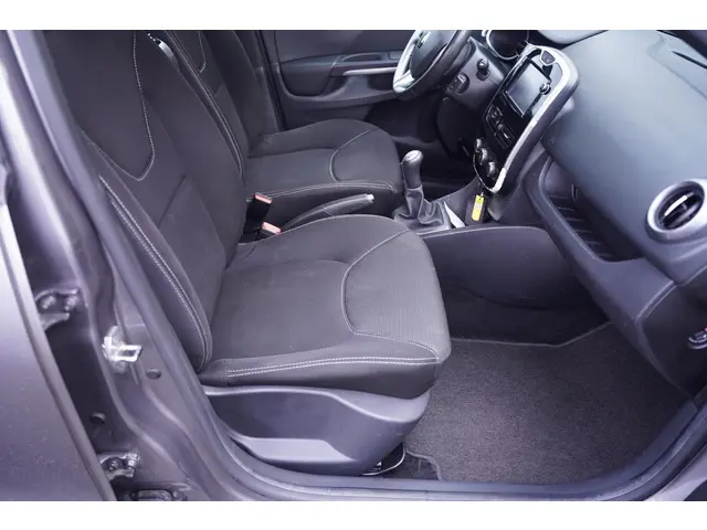 Renault Clio Estate 0.9 TCe Night&Day 2015 Benzine 29