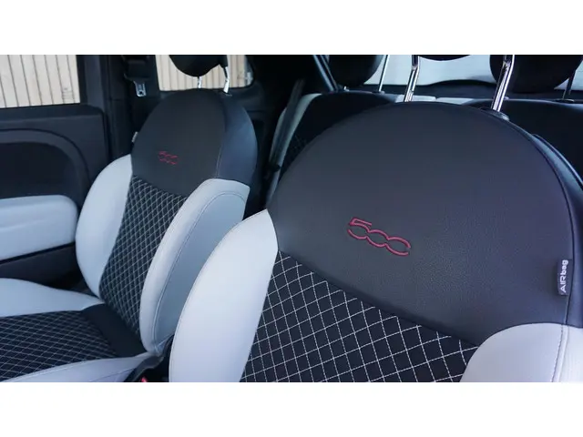 Fiat 500 1.0 70pk Hybrid Star 2020 Benzine 23