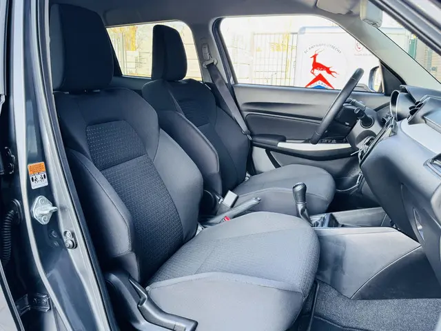 Suzuki Swift 1.2 SELECT 2019 Benzine 10