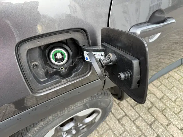 Jeep Renegade 1.4 MultiAir Longitude 2016 Benzine 24