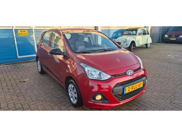 Hyundai i10 1.0i i-Motion 2014 Benzine 4