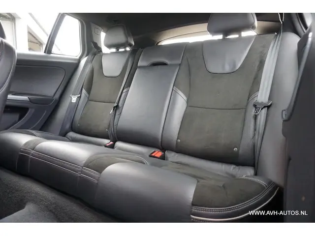 Volvo V60 2.0 T3 Summum 2017 Benzine 7