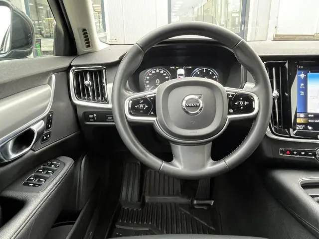 Volvo S90 2.0 T4 Inscription 2018 Benzine 44