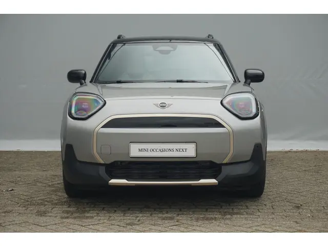 MINI Aceman E 2025 Elektrisch 3