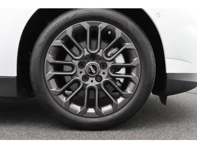 MINI Electric Cooper SE 2025 Elektrisch 17