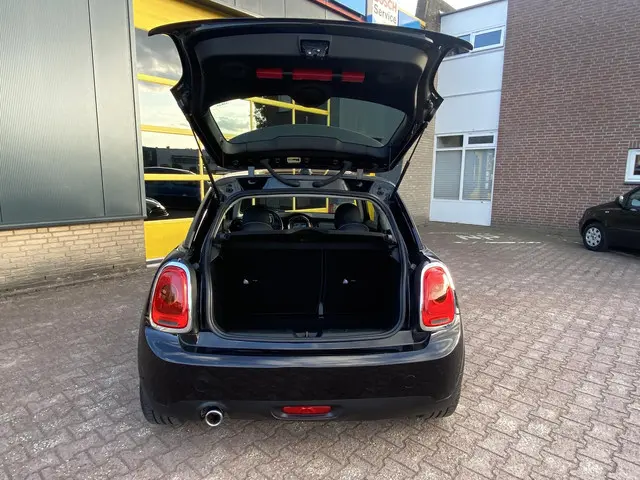 MINI Cooper Mini 1.5 Business 2015 Benzine 6