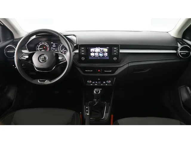 Škoda Fabia 1.0 MPI 80pk Ambition 2023 Benzine 33