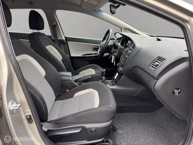 Kia cee'd Sportswagon 1.6 GDI Business Pack 2013 Benzine 23