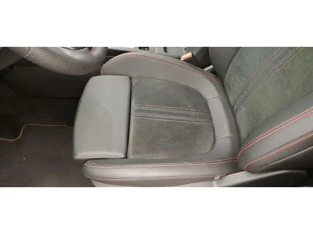 Ford Kuga 2.5 PHEV ST-Line X 2024 Hybride Benzine 15