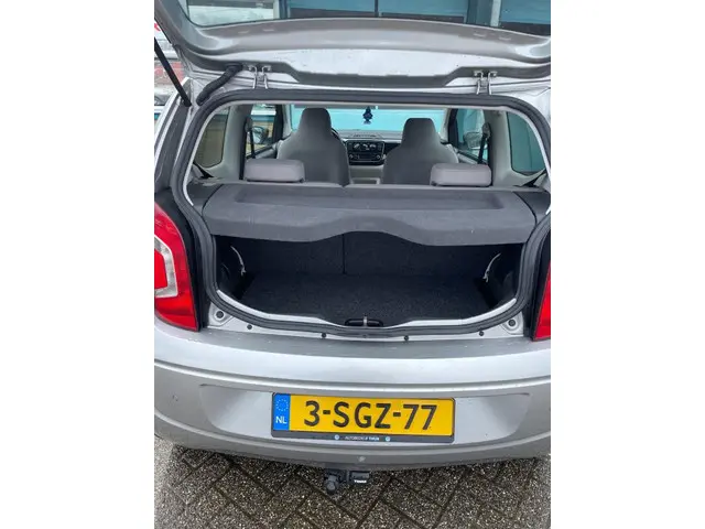 Volkswagen up! 1.0 high up! BlueMotion 2013 Benzine 5