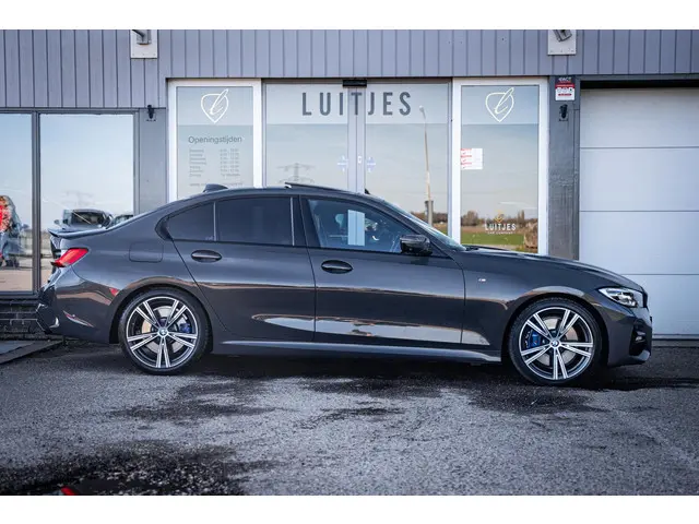 BMW 3 Serie 330i M-Sport 2019 Benzine 9