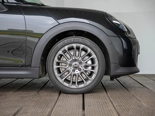 MINI 3-Deurs Cooper C 2024 Benzine 6