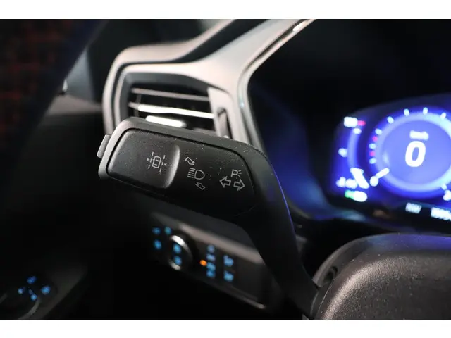 Ford Kuga 2.5 PHEV ST-Line X 2022 Hybride Benzine 30