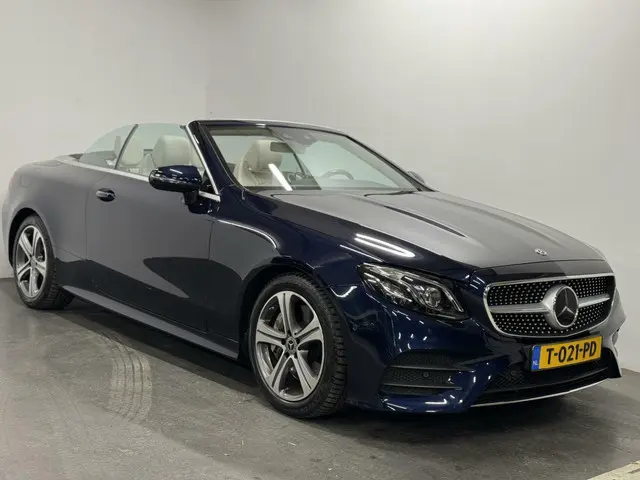 Mercedes-Benz E-Klasse Cabrio 300 AMG LINE 2018 Benzine 4