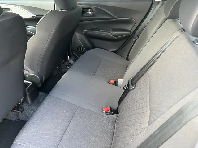 Suzuki Swift 1.2 Style Smart Hybrid 2025 Benzine 19