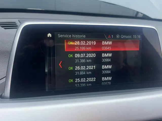 BMW X1 sDrive16d Executive 2017 Diesel 23