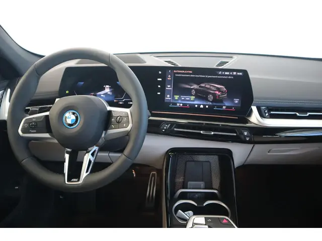 BMW iX1 eDrive20 2025 Elektrisch 10