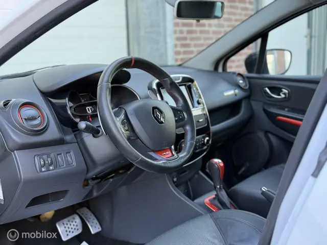 Renault Clio 1.6 R.S. | 200PK | Automaat | Leder 2014 Benzine 19