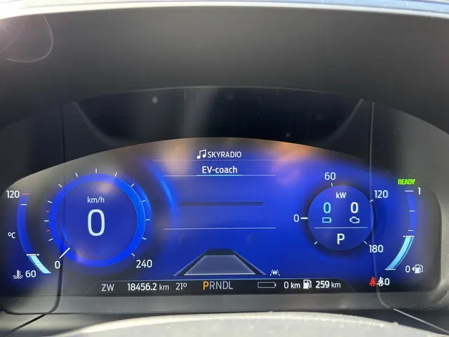 Ford Kuga 2.5 PHEV ST-Line X 2020 Hybride Benzine 31