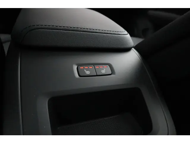 Volvo V60 Cross Country 2.0 B5 AWD Plus 2023 Benzine 34