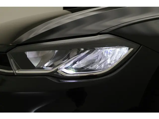 Volkswagen Polo 1.0 TSI Life 2023 Benzine 24