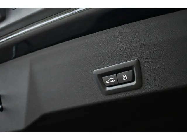 BMW XM V8 650pk 30kWh 2023 Hybride Benzine 37