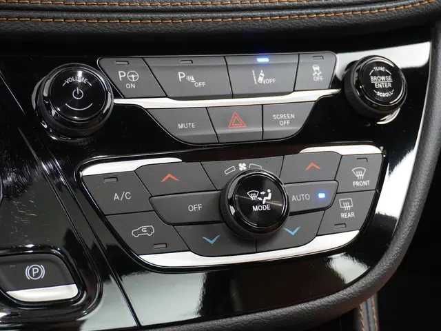 Chrysler Pacifica 3.6 V6 Hybrid 2023 Benzine 53