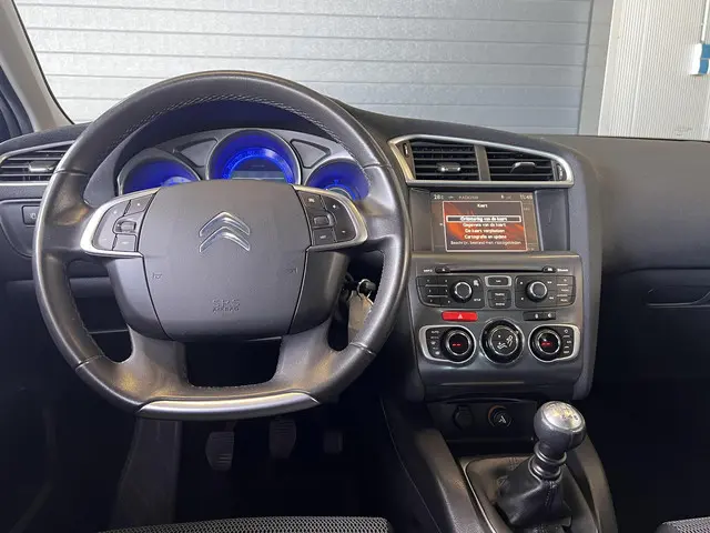 Citroën C4 1.2 PureTech Exclusive 2014 Benzine 9