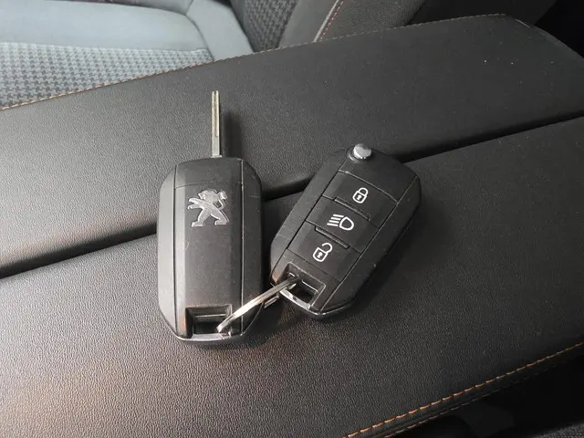 Peugeot 5008 1.2 PureTech Active 2020 Benzine 25