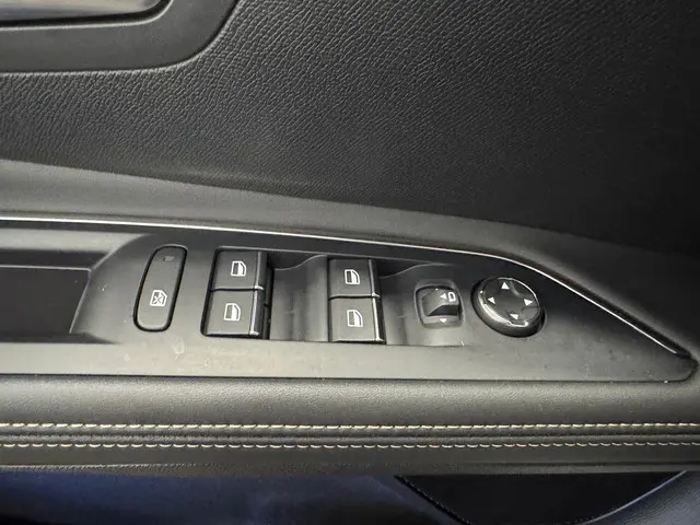 Peugeot 5008 1.2 GT-LINE 2024 Benzine 18