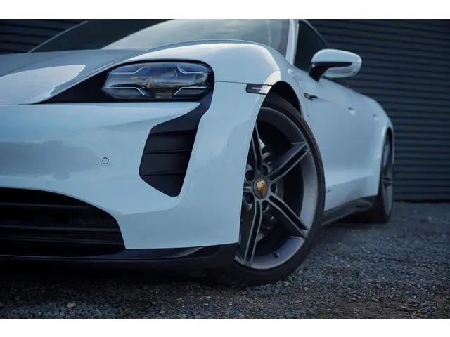 Porsche Taycan Turbo 93 kWh 2020 Elektrisch 20