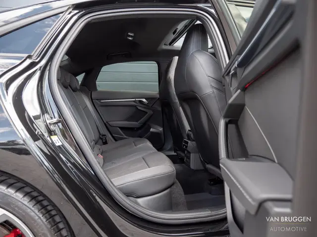 Audi A3 Limousine 35 TFSI S-Line 2022 Benzine 17