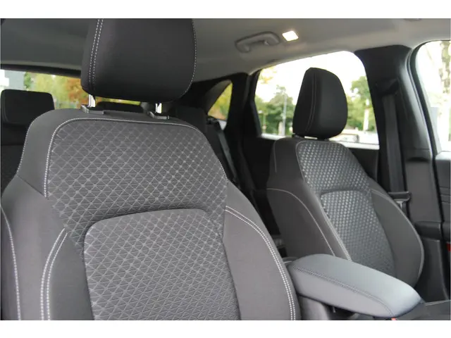 Ford Kuga 2.5 PHEV 243pk Titanium 2024 Hybride Benzine 28