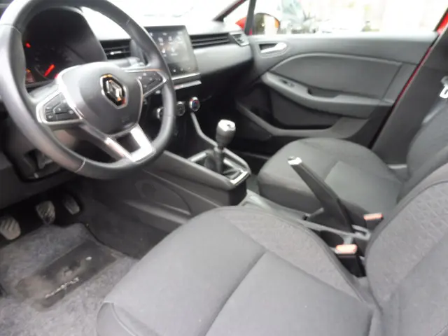 Renault Clio 1.0 TCe Zen 2022 Benzine 18