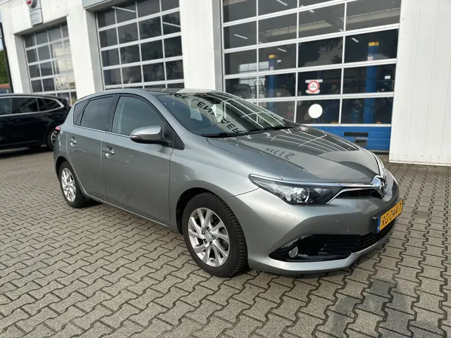 Toyota Auris 1.2T Dynamic 2017 Benzine 5