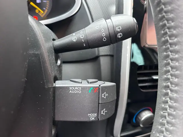 Renault Clio 0.9 TCe ECO Night&Day 2015 Benzine 27