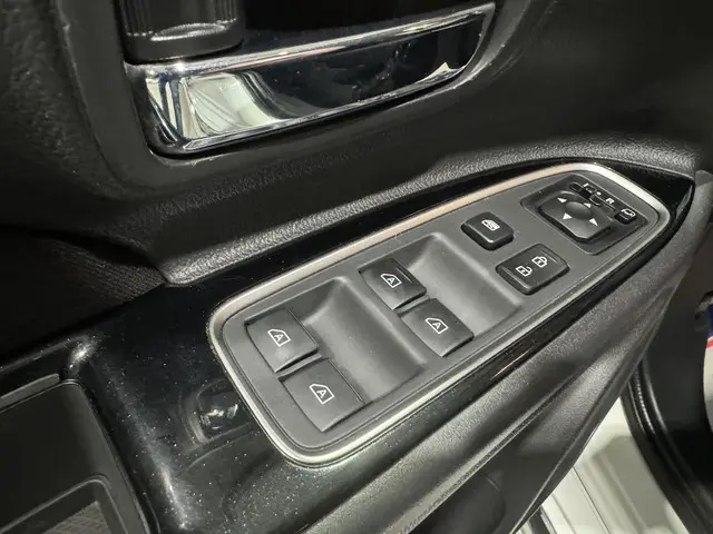 Mitsubishi Outlander 2.4 PHEV Pure 2020 Hybride Benzine 16