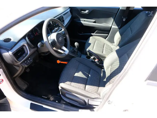 Kia Rio 2