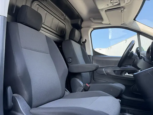 Opel Combo 1.5D L2H1 Innovation 2020 Diesel 11
