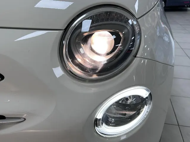 Fiat 500 1.0 Hybrid Lounge 2020 Benzine 21