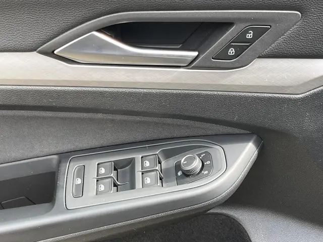 Volkswagen Golf 1.5 TSI Life 2020 Benzine 14