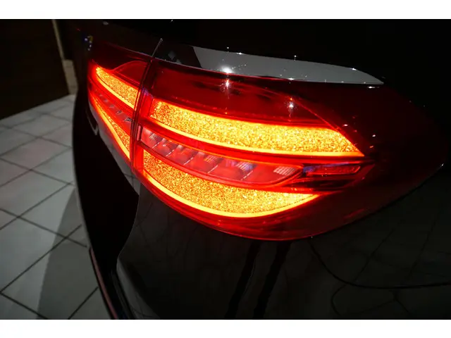 Mercedes-Benz E-Klasse Estate 200 Premium 2018 Benzine 15