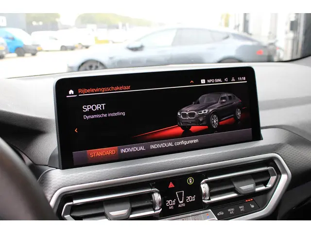 BMW X4 xDrive20i m Sport 2022 Benzine 22