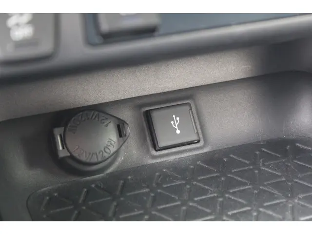 Toyota RAV4 2.5 Hybrid AWD Style 2022 Hybride Benzine 29