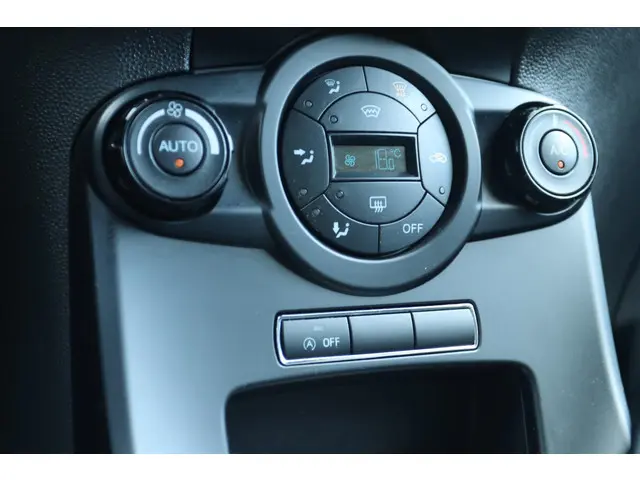 Ford Fiesta 1.0 ECOBOOST ST-LINE 2016 Benzine 29