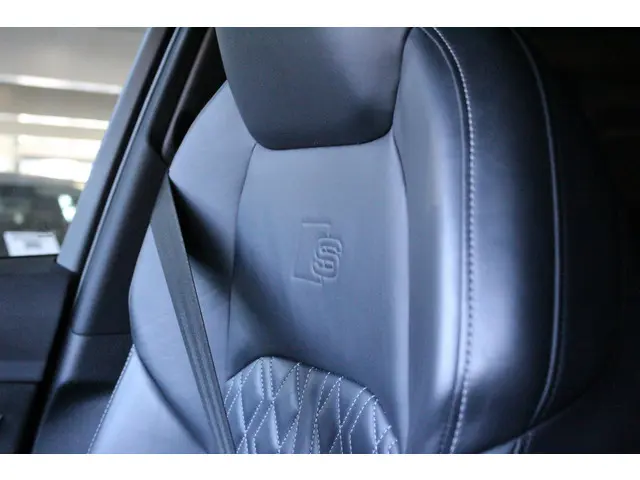 Audi e-tron S quattro 95 kWh 2020 Elektrisch 37