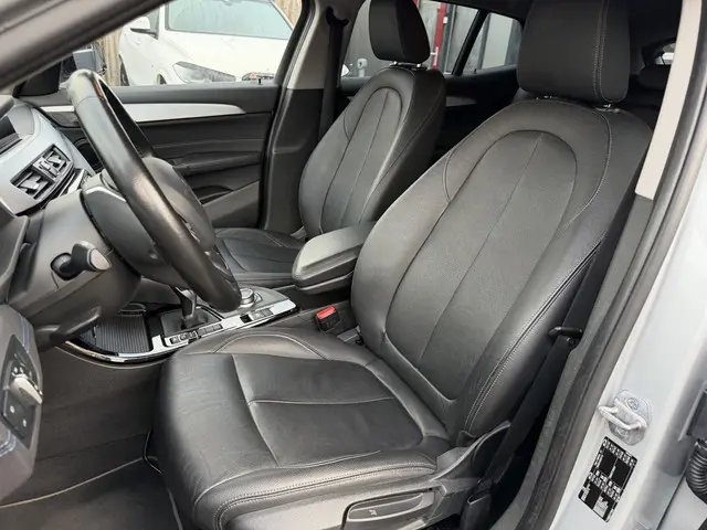 BMW X2 sDrive18i High Executive 2018 Benzine 3