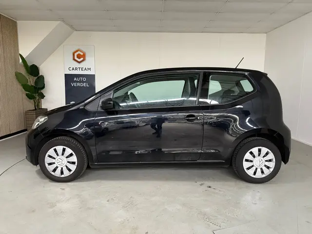 Volkswagen up! 1.0 BMT high up! Airco 2017 Benzine 5