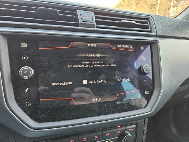 SEAT Arona 1.0 TSI Style Business Intense 2018 Benzine 29
