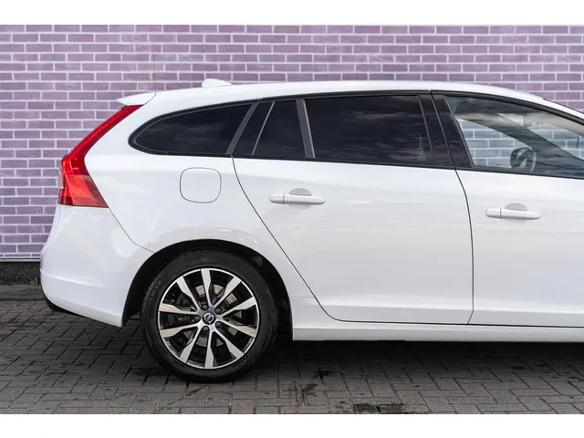 Volvo V60 2.0 T4 Ocean Race 2018 Benzine 6